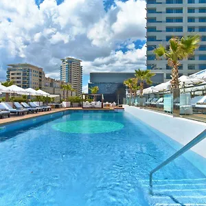 https://hilton-diagonal-mar-barcelona.catalonia-hotels.com