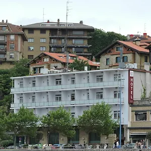 https://petit-palace-tamarises.sansebastianhotels.net