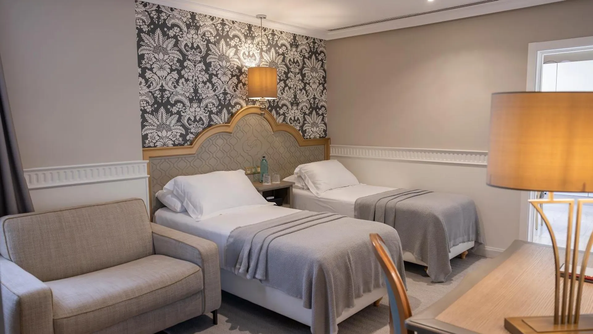 ****  Hotel Gravina 51 Sevilha Espanha